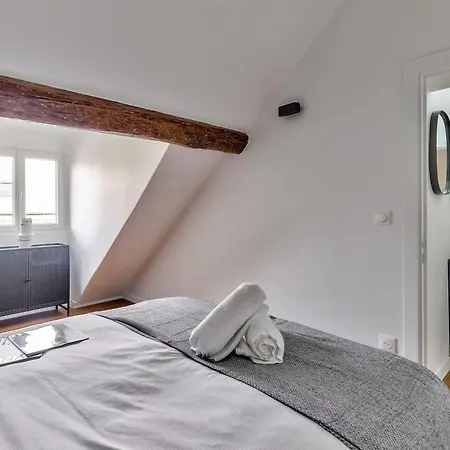Urban Flat 117 - Parisian In The Center Apartment