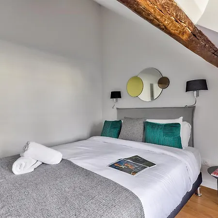 Urban Flat 117 - Parisian In The Center Apartment *